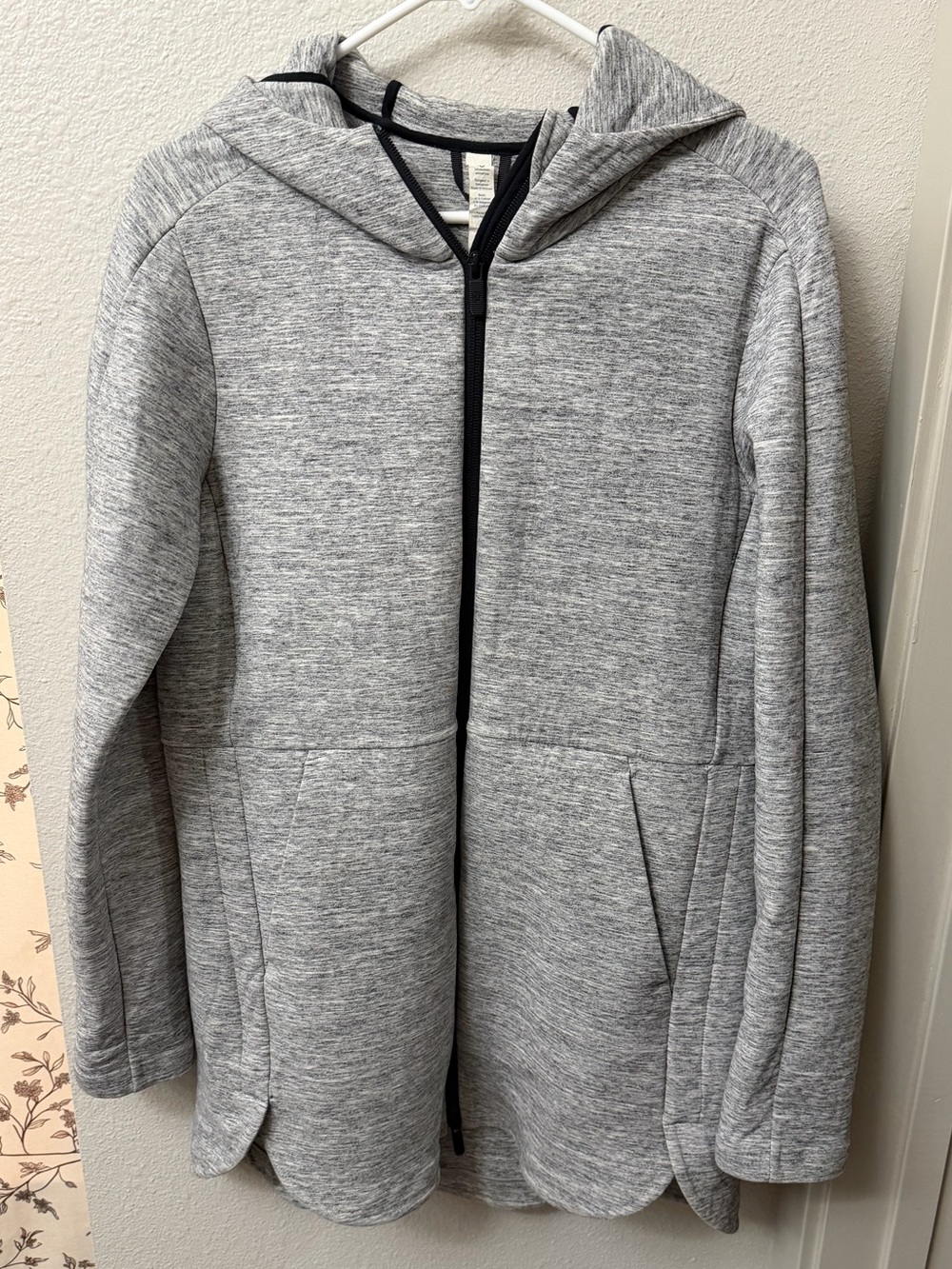 lululemon athletica Light Heather Gray Full-Zip Hooded Jacket 8 Like New